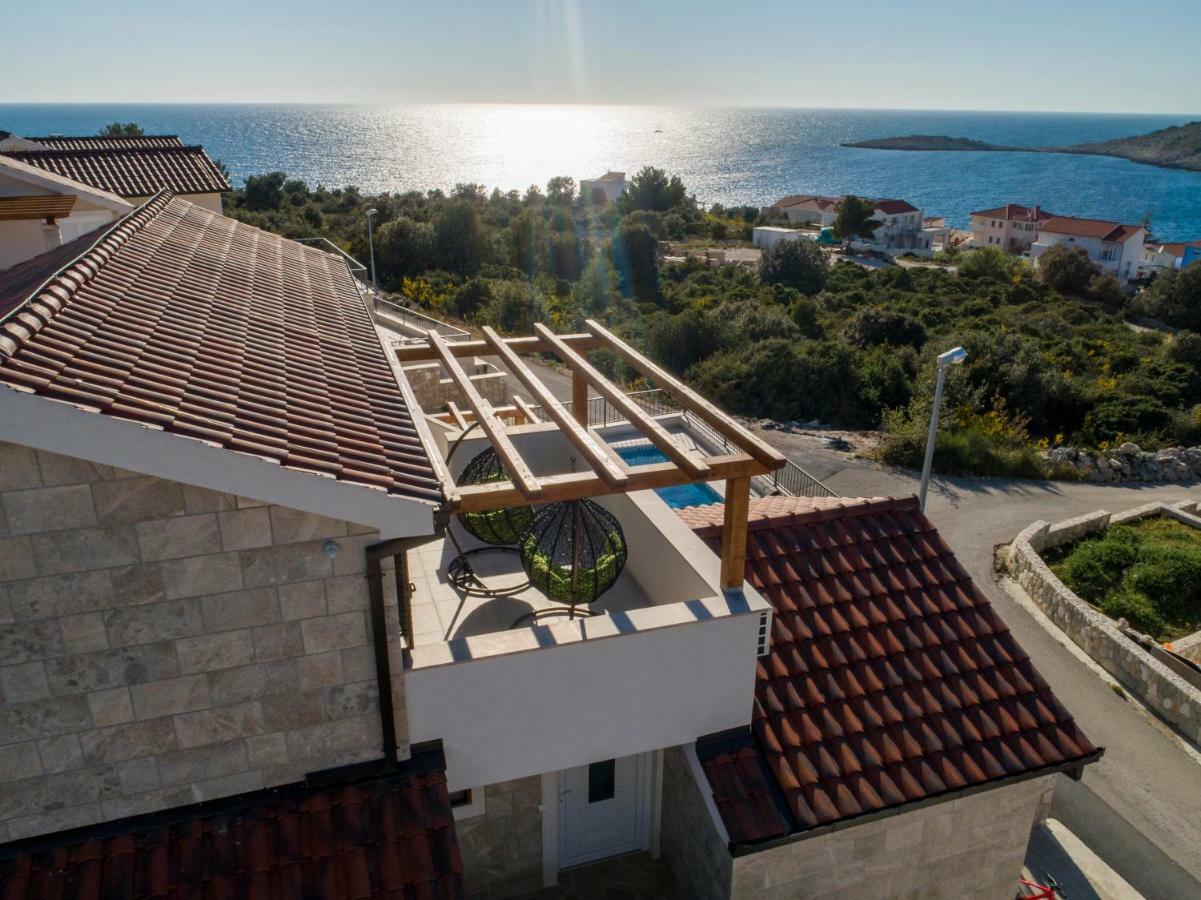 Villa Diomedes With The Sea View And The Pool Rogoznica  Dış mekan fotoğraf